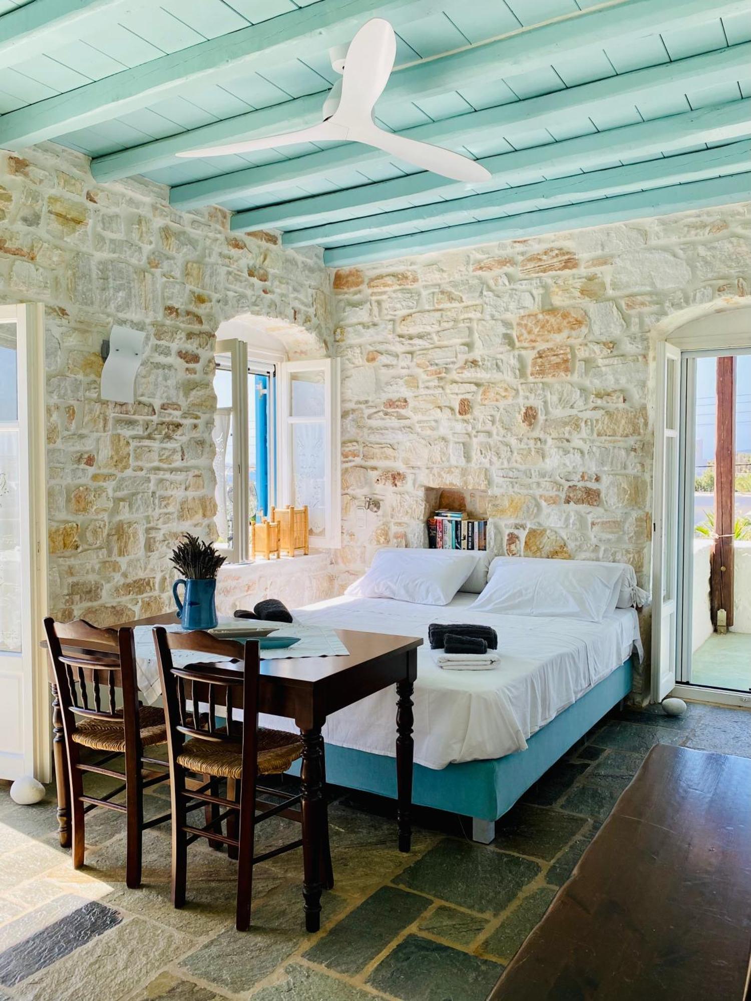 Santa Maria Traditional Stone Studio ภายนอก รูปภาพ